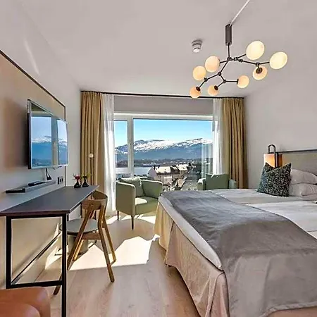 Hotel Scandic Parken 4*